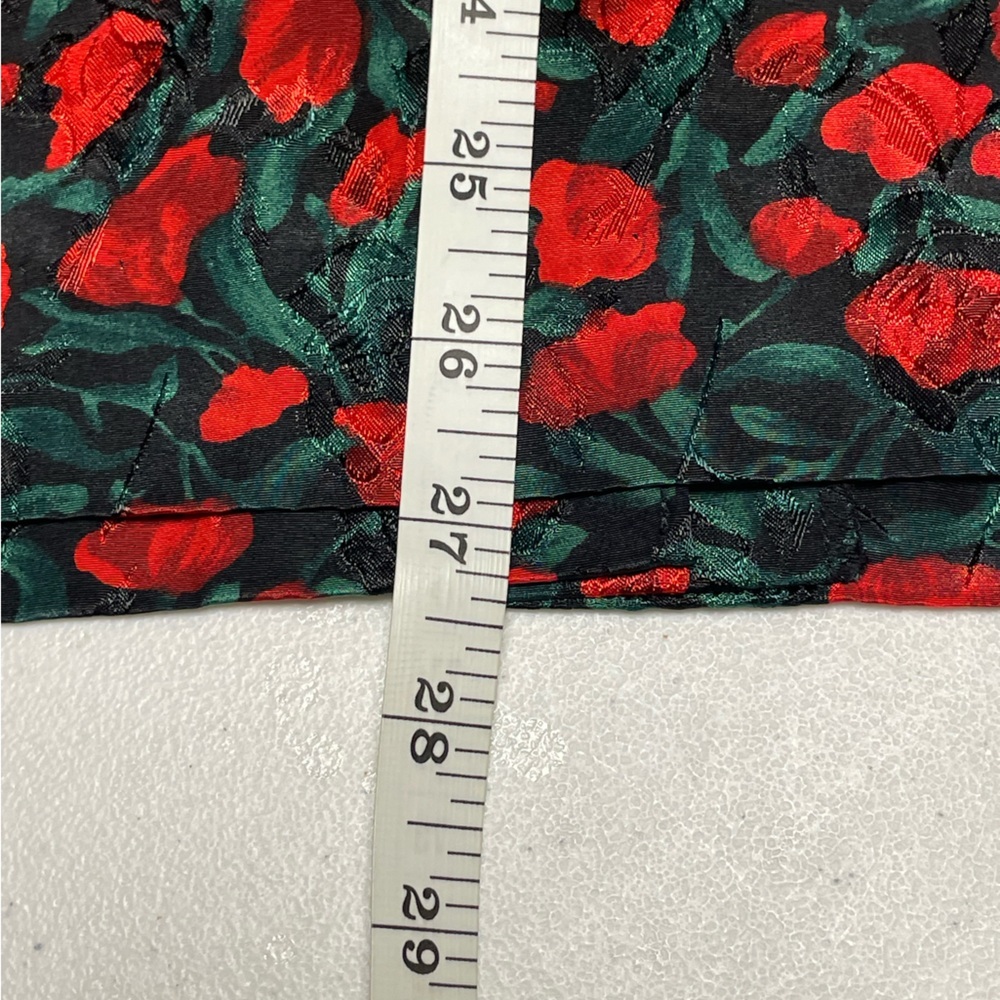 🌹 Leslie Fay Size 8 Black Red Green Floral Textured Midi Skirt 28 W 27 L Y2K - Picture 5 of 8